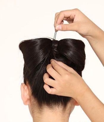 蝴蝶结发型怎么编扎 简单的不用编的好看发型