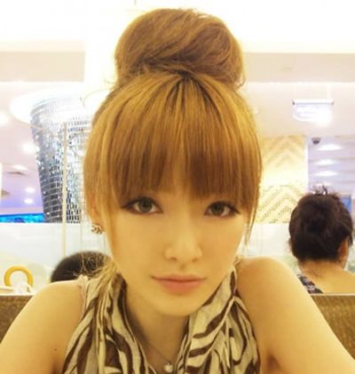 圆脸直发怎么盘发髻图片及教程 圆形脸头顶内