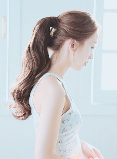 初中毕业女生长头发烫什么样适合 初中女生烫