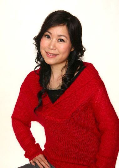 50岁长头发烫什么发型 50岁女人长发烫发发型(2)