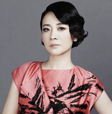 中年女性短发烫发发型打理 好打理的短发发型