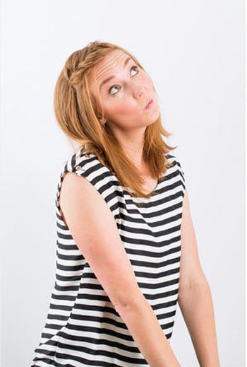 女生前额有很多碎头发怎么扎好看 教你如何扎