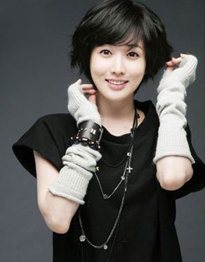 40岁女人烫什么发型 四十岁烫发发型图片