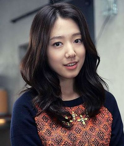 长脸烫内扣好看吗 长脸皮肤黑的女生烫内扣的