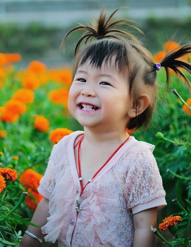 小孩短发扎发 小孩子简单好看的发型扎法步骤