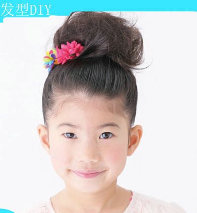 儿童简单盘发发型 女童盘发发型图片步骤