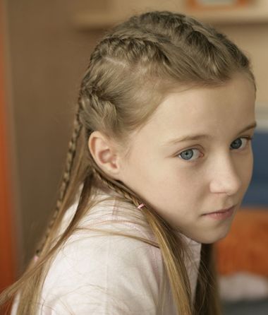 怎样扎儿童公主发型 儿童公主辫发型扎法(2)