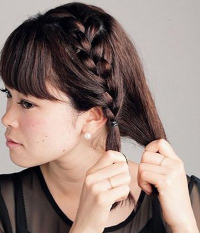 首页 玩发型 编头发 齐刘海教我怎样编头发 齐刘海头发的编法  齐