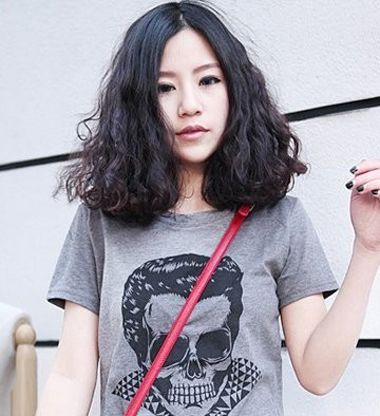 不显成熟的无刘海长发卷发图片 无刘海大卷卷