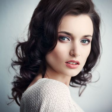 中年女性烫大卷发型 中年矮个子女士烫发发型