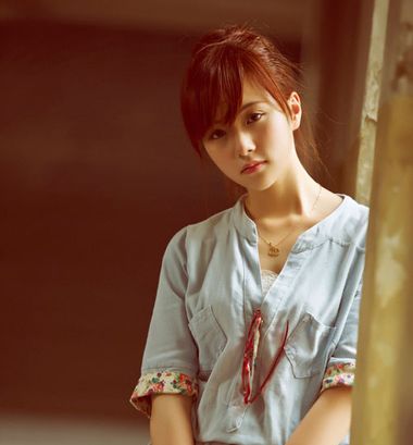 女生清纯斜刘海马尾辫 中学生斜刘海马尾辫发型