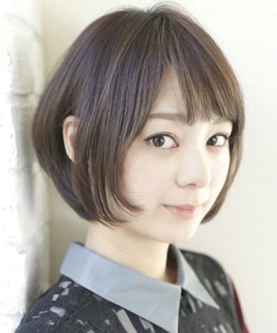 头发少脸长的女生适合留什么发型 脸型长头发