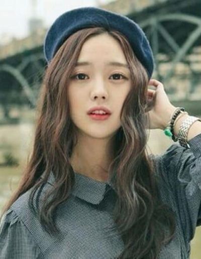 圆脸烫什么发型好看 圆脸女生最新烫发发型(3