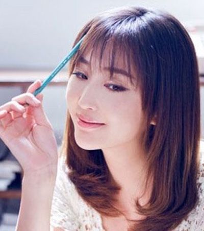 脸圆的人适合平刘海吗 圆脸平刘海发型