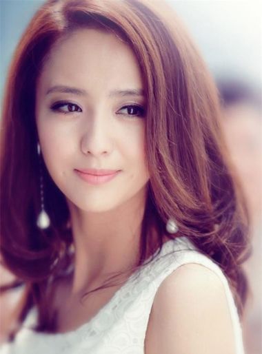 女生梨花烫发型多长好看 中长梨花烫发型图片