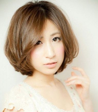 胖圆脸适合烫什么梨花头 胖人圆脸适合的梨花