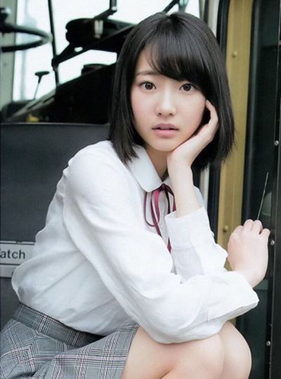 2016中短直发发型推荐 甜美中短直发发型图片