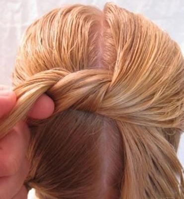 小女孩的头发辫怎么编 小孩花样编头发步骤(2