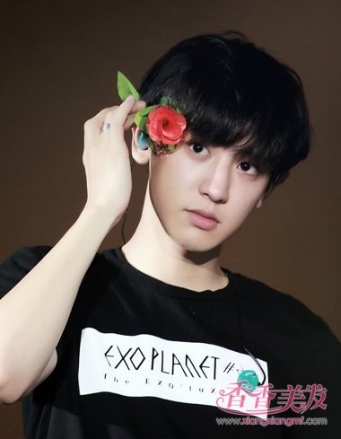 男生怎么留西瓜头 初中男学生西瓜头