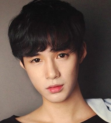 瓜子脸男生适合什么短头发的发型图片 青少年