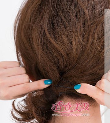 短发头发少怎么扎简单好看 头发短少怎样扎马