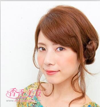 中年女短发发型扎法 适合中年人短发发型(4)