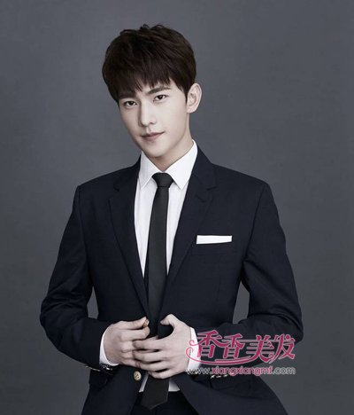 男生短发西瓜头发型