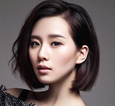 头发少的中年女士短发发型 头发少的中年女的