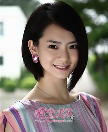 一边长一边短无刘海沙宣发型 女士偏分沙宣短