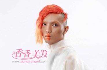 男孩子怎样梳自己的发型才帅 发型男生头发向一边斜