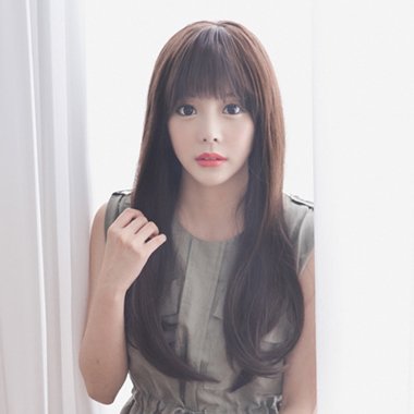 长脸,菱形脸都是非常ok的,学会根据脸型留刘海的女孩都是比较明智的