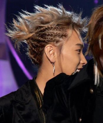 男士辫子怎么编 男生辫子的编法大全有图(4)