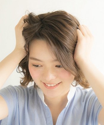 学生中短发型扎法图解 学生中短发扎头发的方法