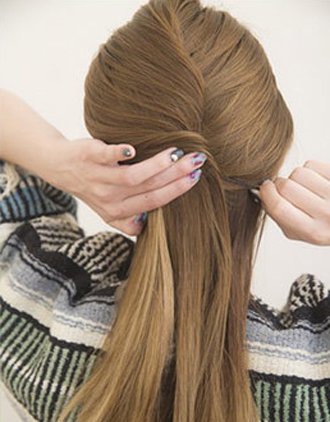 简单易学的直长发发型扎法 适合学生的漂亮直