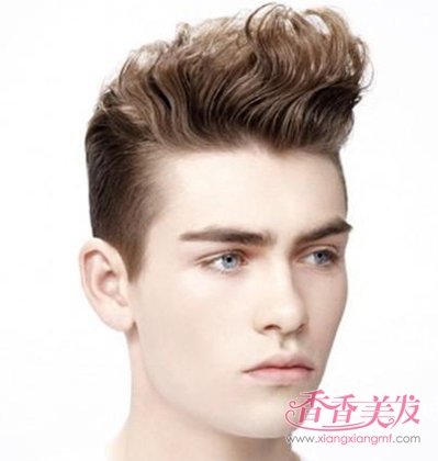 亚麻色头发男的图片 2017男生发型颜色(3)