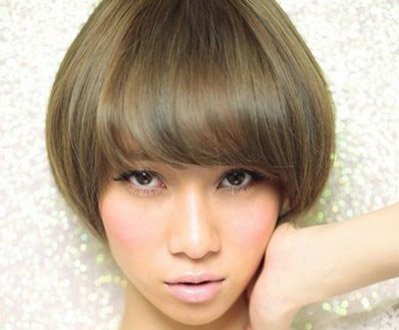 额头高瓜子脸的女生适合剪几公分的直发 适合瓜子脸的短发直发图片