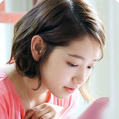初中短发女孩照片 适合初中女生学生短发