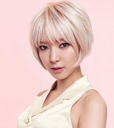 中学生适合的沙宣短发发型图片 女学生超酷短