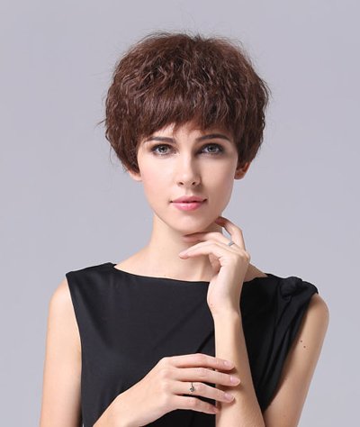 今年中老年人流行什么短发发型 烫短发发型图