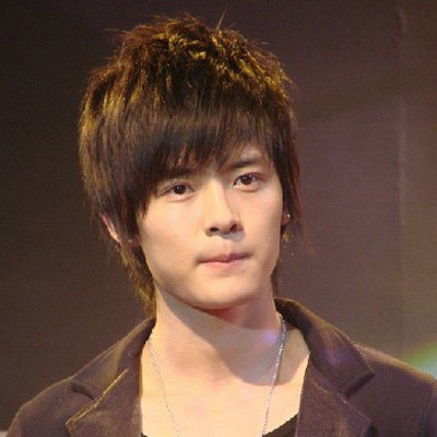 男生瓜子脸适合什么刘海图片 瓜子脸男生适合