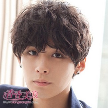 男生短发锅盖头发型 男生短发盖头发型