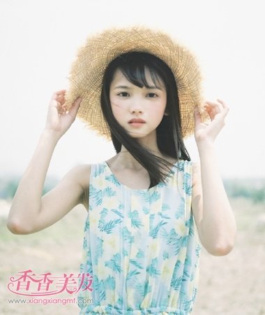 短直发弄什么发型好看 好看的中短直发发型