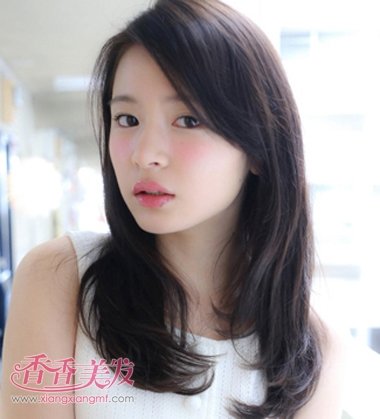 什么发型适合胖圆脸 胖人长发圆脸修颜发型