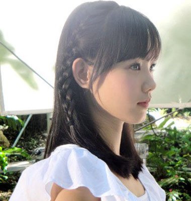 直发中长发的中学生应怎样扎头发 中学生头发