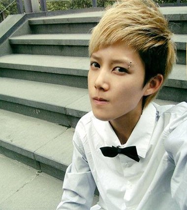 韩国最流行的男发型 韩版男生剃鬓角发型(2)