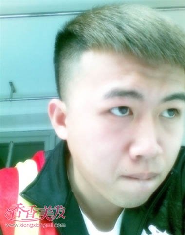 男士两边剃光的发型 不带鬓角的男生发型(4)
