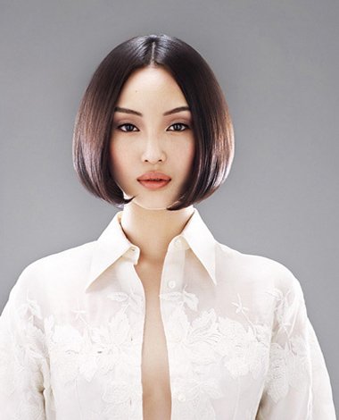 2016中短中分直发发型 职业直发短发发型图片