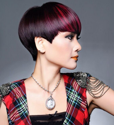 2016中年女性短发型流行趋势 中年女人沙宣短发发型图片