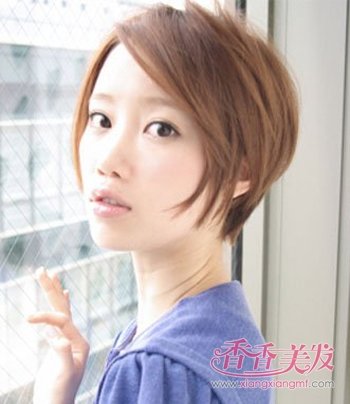 2017中年女士中短碎发发型 中年女士短发发型图片大全
