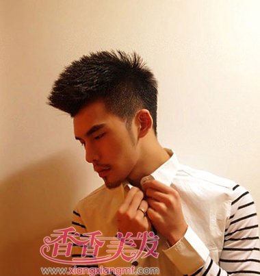 国字脸发质硬男生适合什么发型 国字脸坏男孩